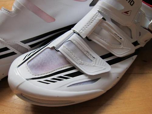Review: Shimano R320 shoes | road.cc